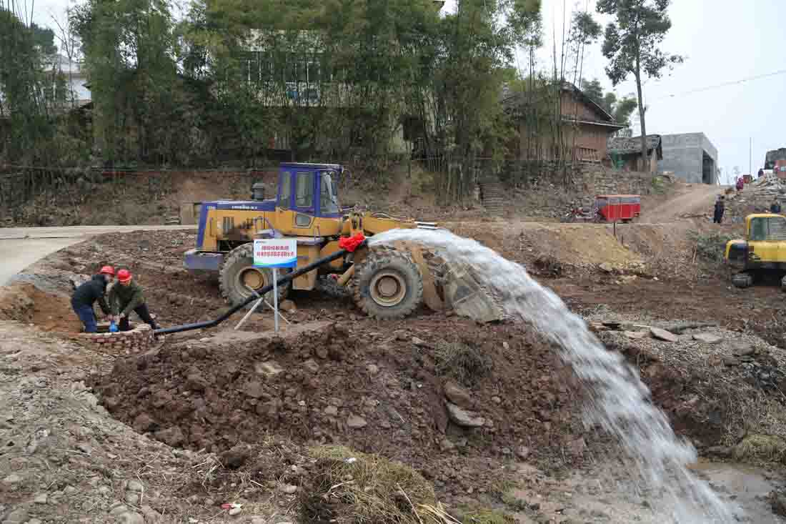 集团公司承建精准扶贫农灌工程正式通水